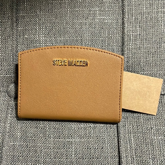 Steve Madden brown wallet - Picture 1 of 3